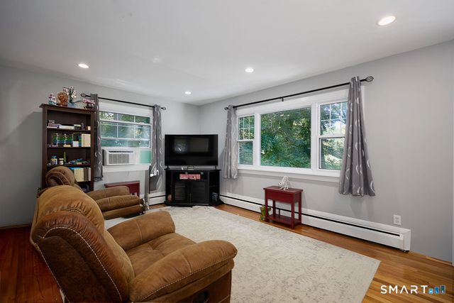 8 Lakeside Drive Extension, Ridgefield, CT 06877