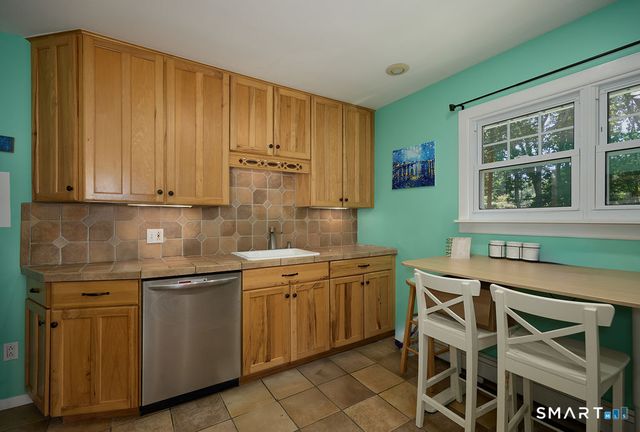 8 Lakeside Drive Extension, Ridgefield, CT 06877