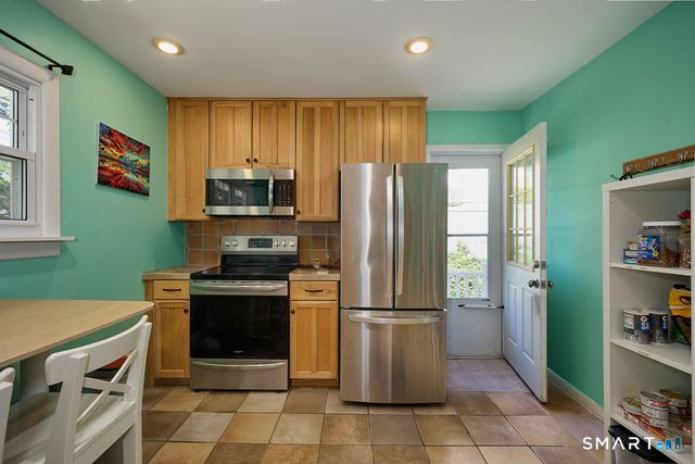 8 Lakeside Drive Extension, Ridgefield, CT 06877