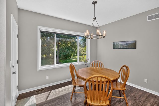 1906 Duff Avenue, Ames, IA 50010