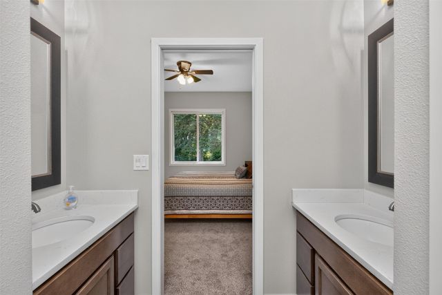 1906 Duff Avenue, Ames, IA 50010