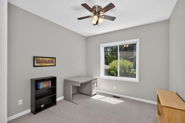1906 Duff Avenue, Ames, IA 50010