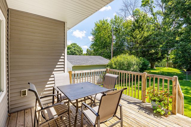 1906 Duff Avenue, Ames, IA 50010