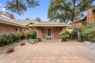 8421 Fathom CIR B, Austin, TX 78750