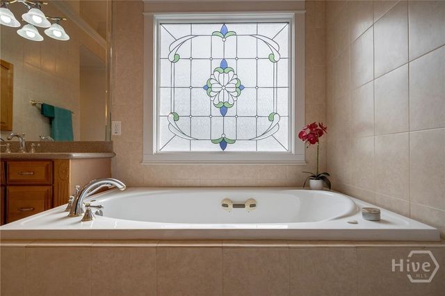 981 Ardmore Trail, Hoschton, GA 30548