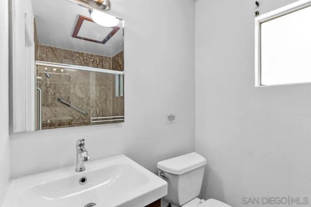 6260 Severin Dr., La Mesa, CA 91942