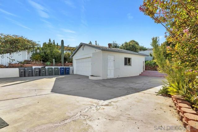 6260 Severin Dr., La Mesa, CA 91942