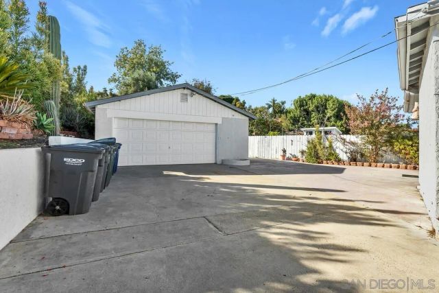 6260 Severin Dr., La Mesa, CA 91942