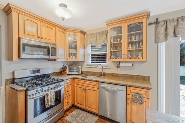 18 Ashford Drive, Ridge, NY 11961