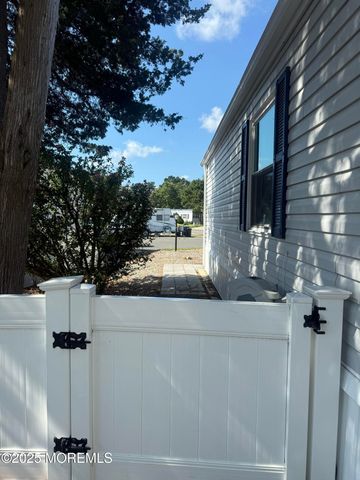 1881 NJ 37, 246, Toms River, NJ 08757