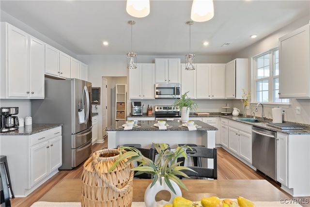 3636 Knighton Cir, Midlothian, VA 23112