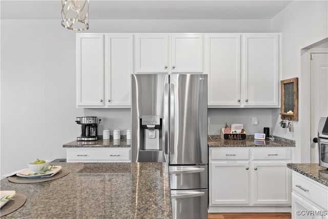 3636 Knighton Cir, Midlothian, VA 23112