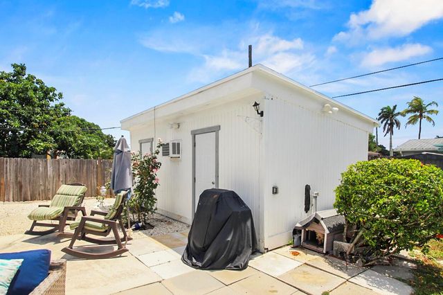 220 Davis Road, Palm Springs, FL 33461