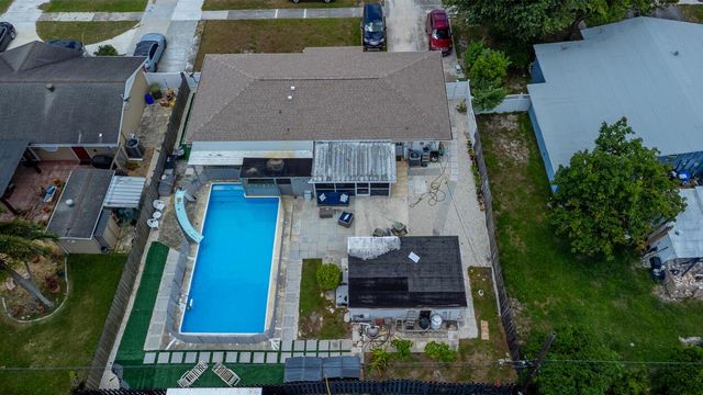 220 Davis Road, Palm Springs, FL 33461