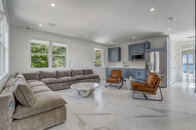 9940 LONE TREE LANE, Orlando, FL 32836