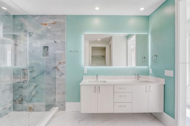 9940 LONE TREE LANE, Orlando, FL 32836