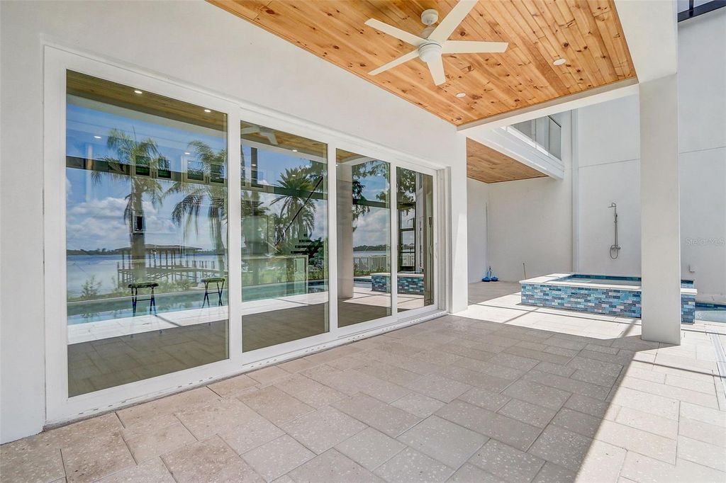 Image 44 of property listing at 9940 LONE TREE LANE, Orlando, FL 32836