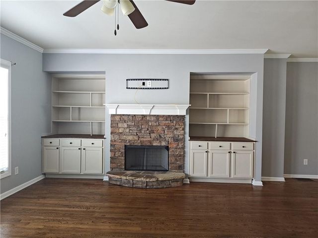 1959 Appaloosa Mill Circle, Buford, GA 30519