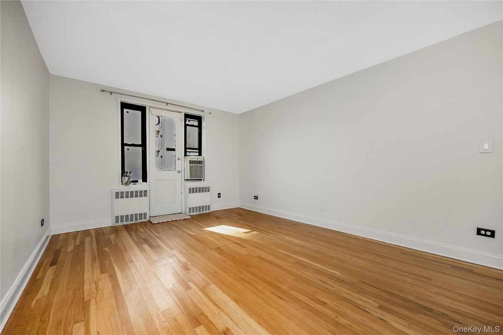 150-11 72nd Road 1C, Kew Garden Hills, NY 11367 — photo 2