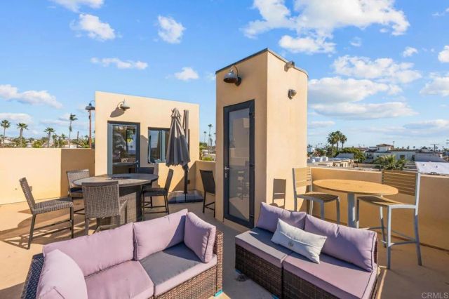 907 S Tremont Street, Oceanside, CA 92054