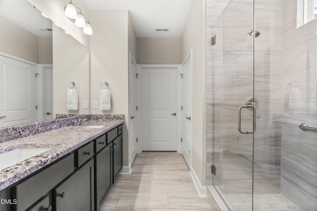 28 N Brookhollow Way, Clayton, NC 27520