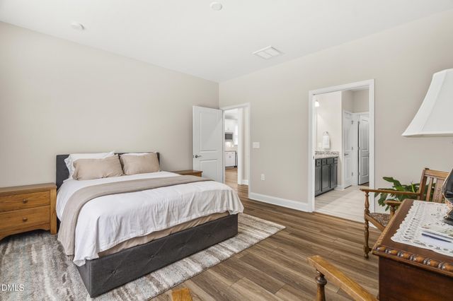 28 N Brookhollow Way, Clayton, NC 27520