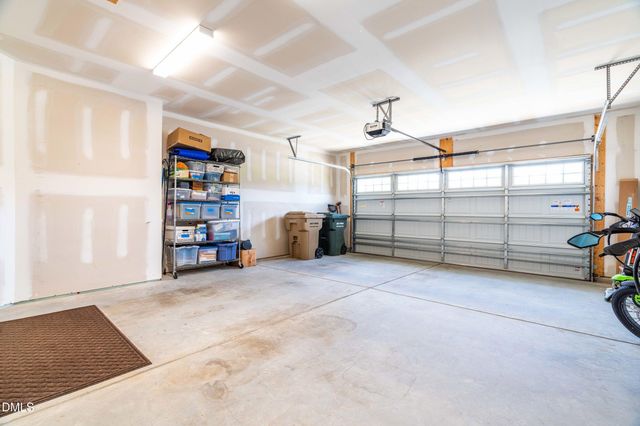 28 N Brookhollow Way, Clayton, NC 27520