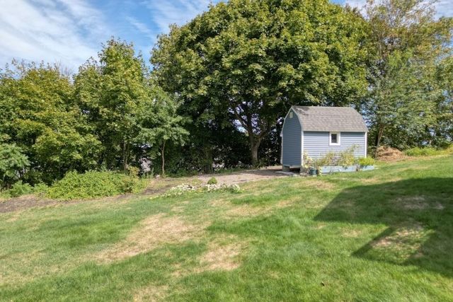 15 2nd St, Hull, MA 02045