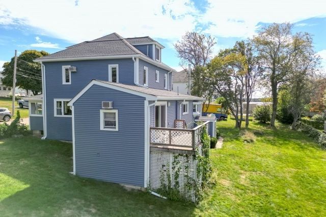 15 2nd St, Hull, MA 02045