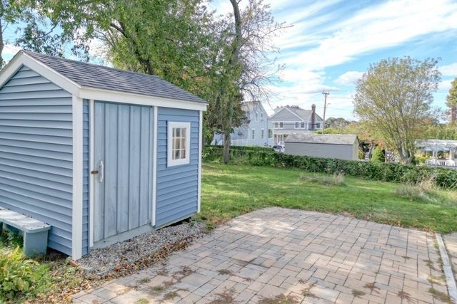 15 2nd St, Hull, MA 02045