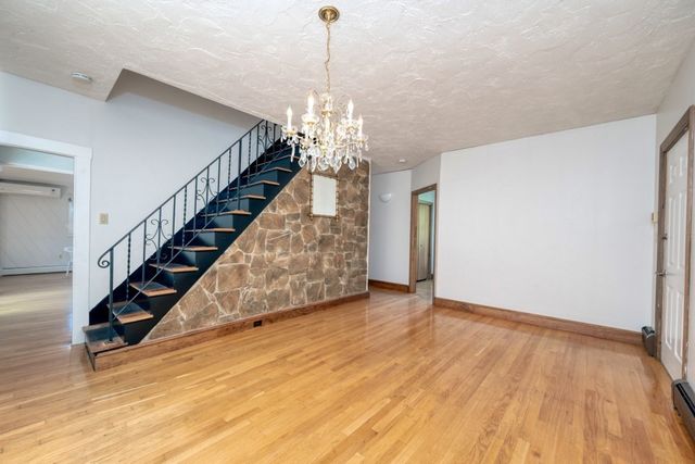 15 2nd St, Hull, MA 02045