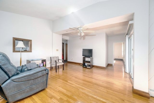 15 2nd St, Hull, MA 02045