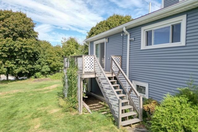 15 2nd St, Hull, MA 02045