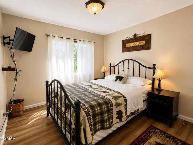 1380 Ski View Drive, Gatlinburg, TN 37738