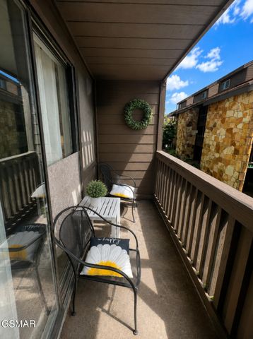 1380 Ski View Drive, Gatlinburg, TN 37738