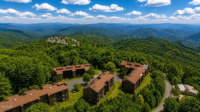 1380 Ski View Drive, Gatlinburg, TN 37738