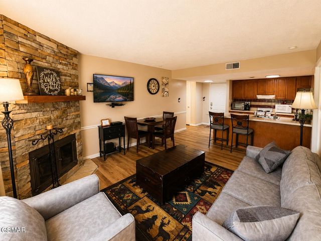 1380 Ski View Drive, Gatlinburg, TN 37738