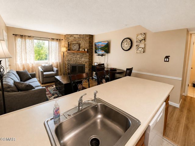 1380 Ski View Drive, Gatlinburg, TN 37738
