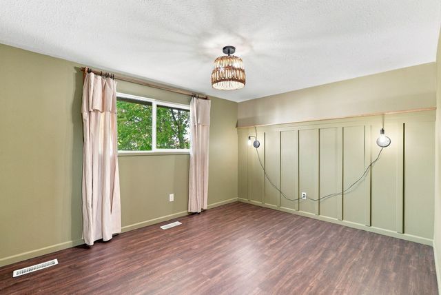 11921 E 31st Ave, Spokane, WA 99206