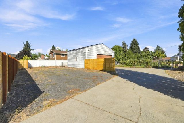 11921 E 31st Ave, Spokane, WA 99206