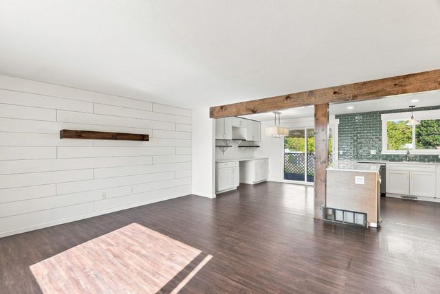 11921 E 31st Ave, Spokane, WA 99206