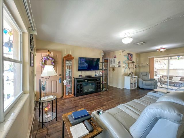 8535 108TH STREET, Seminole, FL 33772