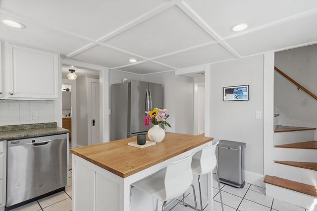 31 Houghton Street, Woburn, MA 01801