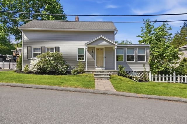 31 Houghton Street, Woburn, MA 01801