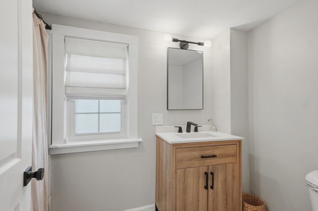 31 Houghton Street, Woburn, MA 01801