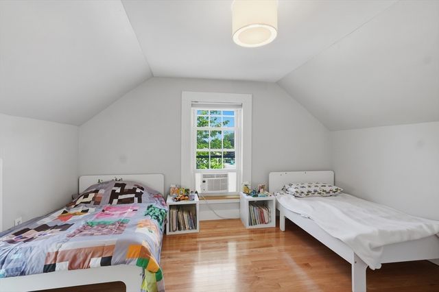 31 Houghton Street, Woburn, MA 01801