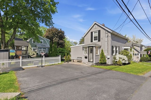 31 Houghton Street, Woburn, MA 01801