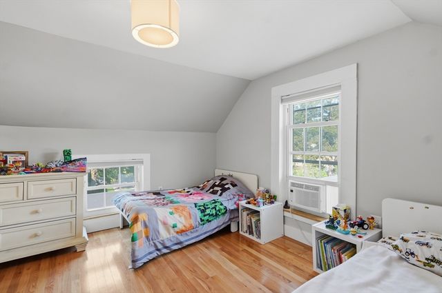 31 Houghton Street, Woburn, MA 01801