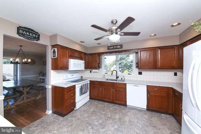 221 MADISON AVE, Souderton, PA 18964