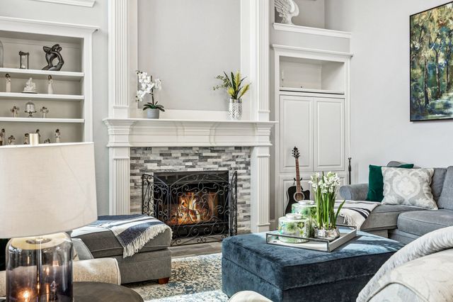 138 Creekside Drive, Murphy, TX 75094